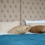 New Szálloda