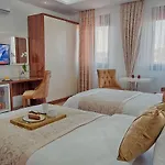 نيو فندق 4*