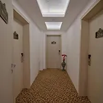 نيو